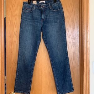 Women’s Levi’s mid rise skinny jeans.  Size 12 short.  NWT